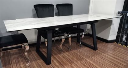Dante Extending Table