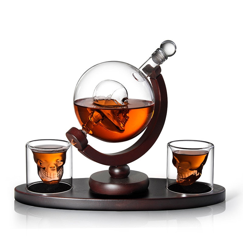 Skull Whisky/Spirit Decanter & Stand Set